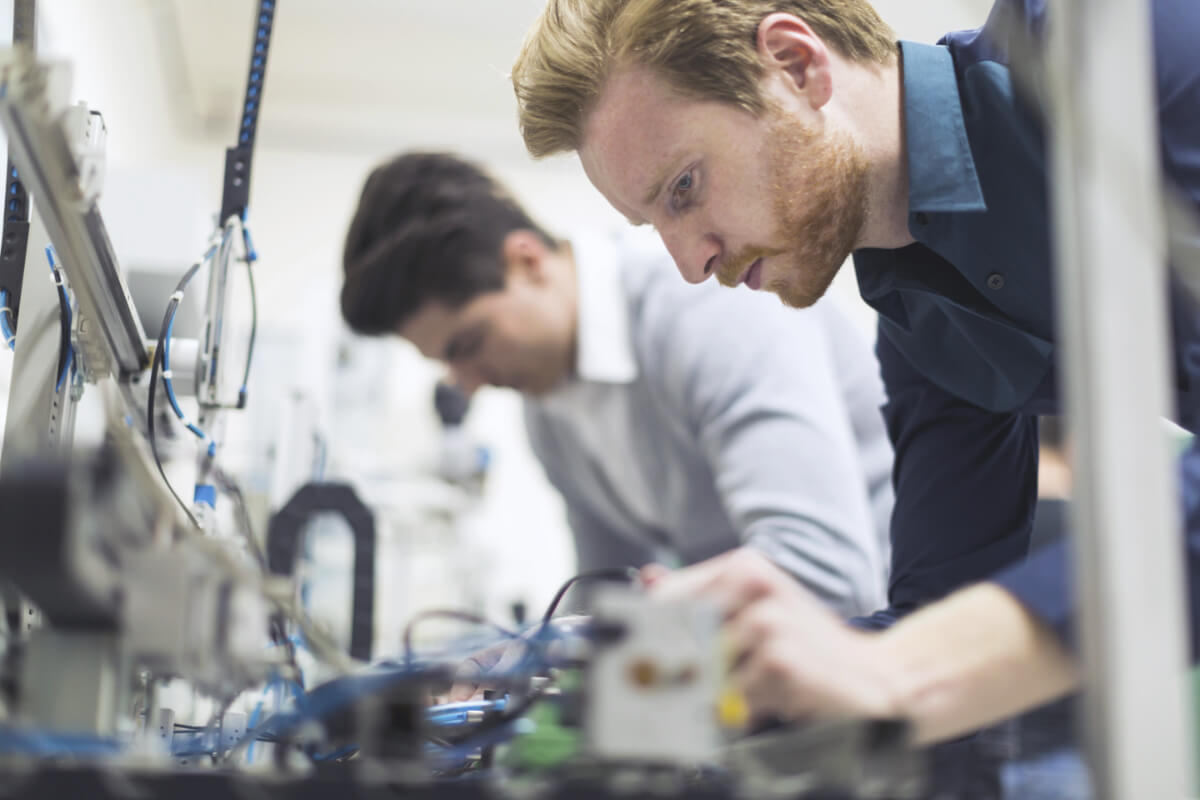 国境や文化の違いを<br />
乗り越えて共通の価値観を<br />
持って行動する人材